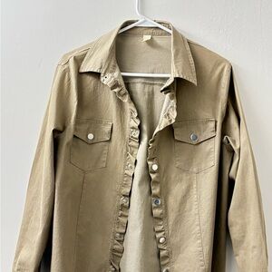 Utility Jacket in Classic Tan